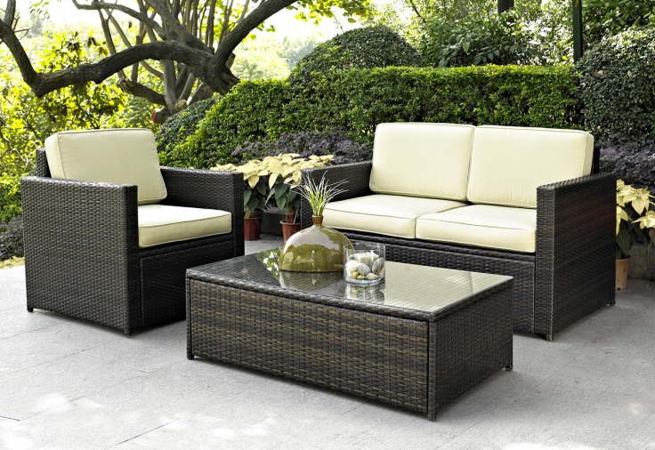 outdoor-furniture-cleaning-tips